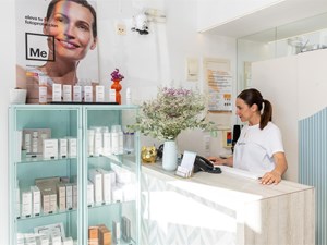 5 ideas de regalo que son un acierto seguro gracias a nuestro centro de estética en Sanxenxo