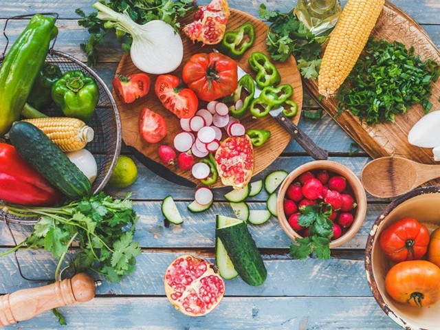 Buenos hábitos alimenticios para el verano