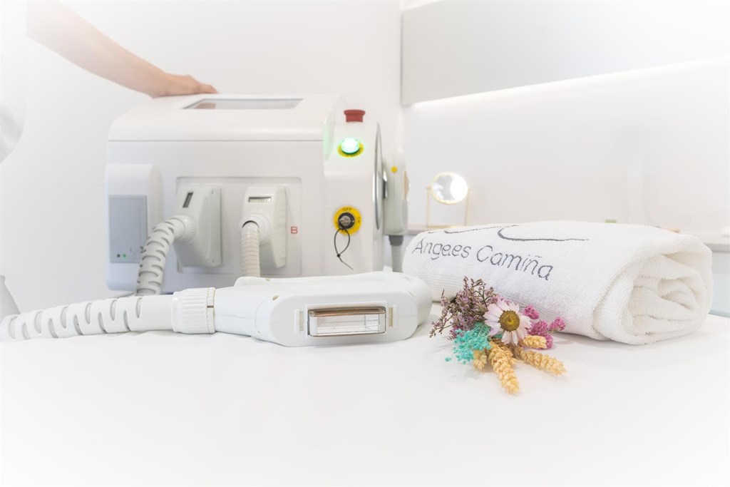 Foliculitis y vellos enquistados: la depilación láser es tu solución definitiva